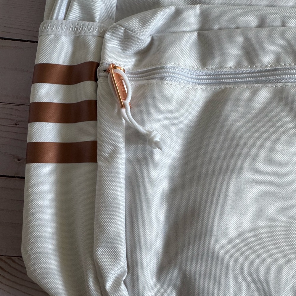 Adidas backpack NWT - Picture 8 of 13